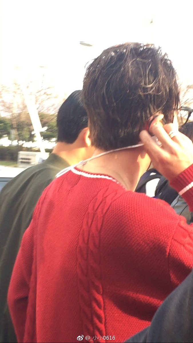 ali_is_nobody's tweet photo. #JangKeunSuk 
#장근석 
20170415 incheon airport 2
Cr. Weibo by 
小小_0616 https://t.co/pcsF2xoRY2