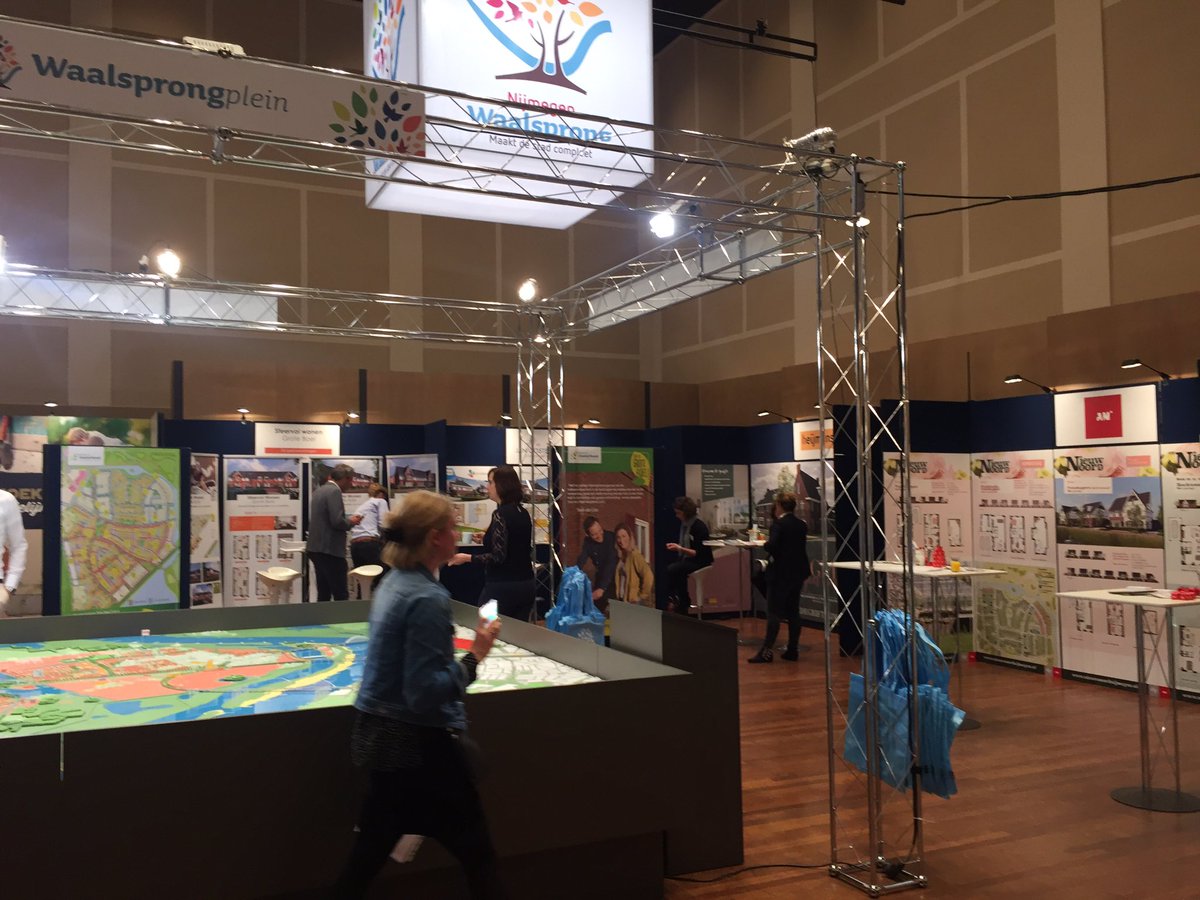 Waalsprong tweet media