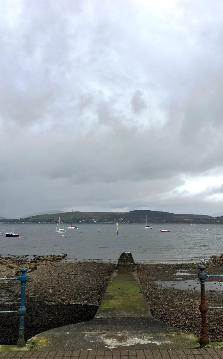 Tide's out.

#Gourock #CardwellBay