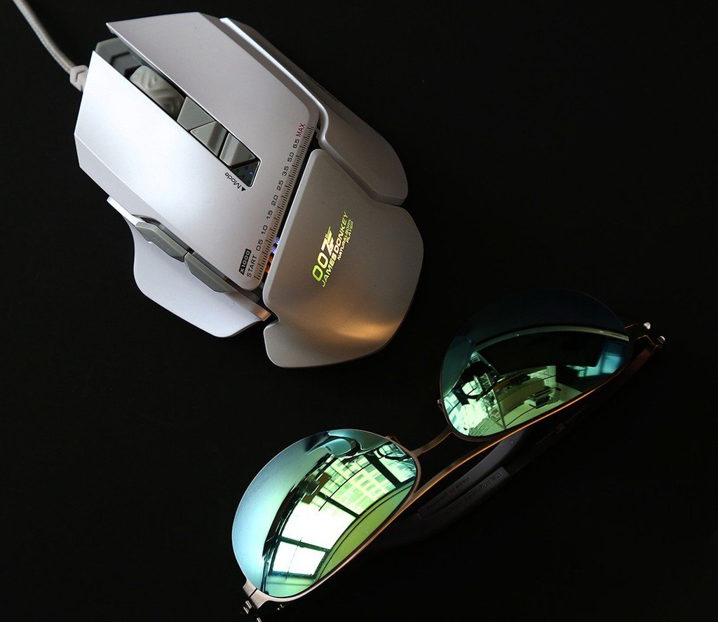 james_donkey's tweet photo. Be cool like James Bond with the 007 mouse.#JamesDonkey https://t.co/derE2F8S8p https://t.co/HfXDhx1h39