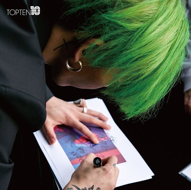 archivenvwju's tweet photo. top 10 x samuel seo @ hpf 17 #서사무엘 #힙플페 https://t.co/ECbChQPbxP