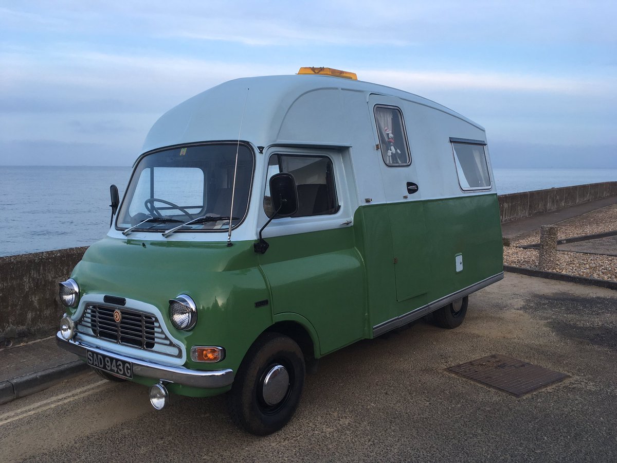 PaulNewellSails's tweet photo. Parked up in Seagrove Bay! https://t.co/39Y1CiSsD2