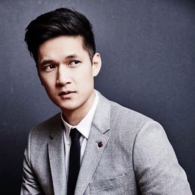 boutvseries's tweet photo. choose one member of the cast https://t.co/Sn7b92c67B