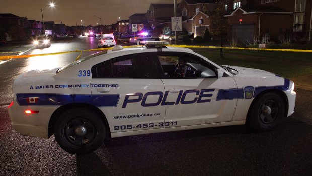 CP24's tweet photo. One man dead after Brampton shooting https://t.co/KwDs10EUNu https://t.co/mQslTkk7eF