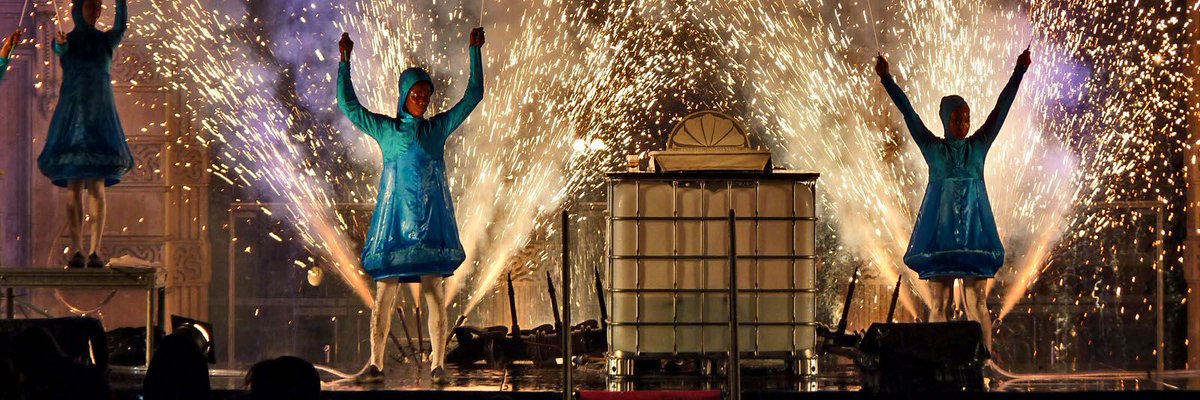 The fireworks will be at 9.45pm tonight. See what else is on here: buff.ly/2pgyDnd