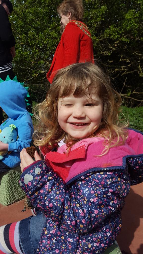 leedsdad's tweet image. At the #filey dragon ring opening this morning. Thanks @OfficialFiley for directions! 🐉