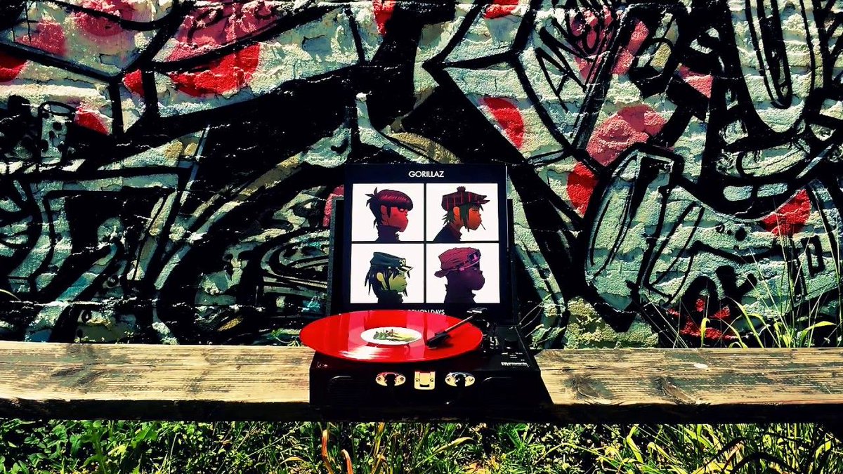 VinylMePlease's tweet photo. Our friends at Vinyl in the Wild take our ROTM out into the streets this time, here's Gorillaz! https://t.co/sseEngYzow https://t.co/2aGb89zTAw