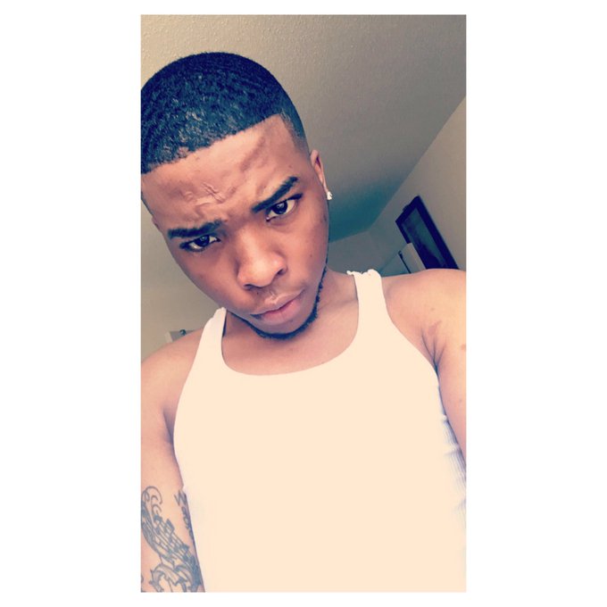 Watch 👑Jus Larry's leaked NSFW photo on TwXstars