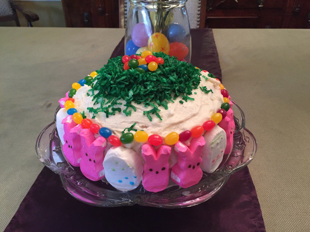 mjtoma's tweet photo. Happy Easter! 🌷🌹🐰 https://t.co/e4lam7Lbzl