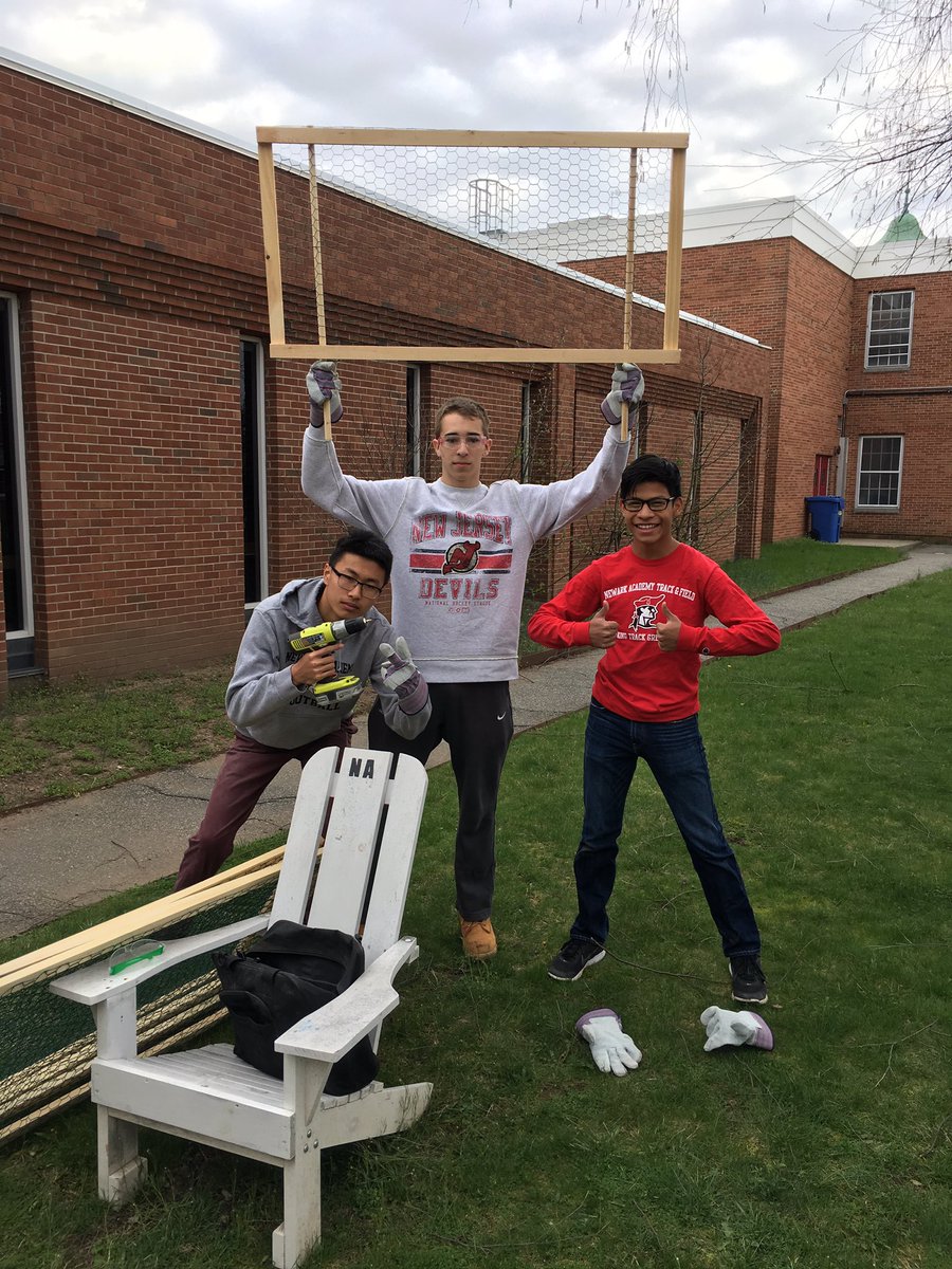 NA_service's tweet photo. @NewarkAcademy students are #proud of the bunny fences they built for the KRS elementary school garden. @krsprincipal #SN2S https://t.co/Oim8OOlI1v
