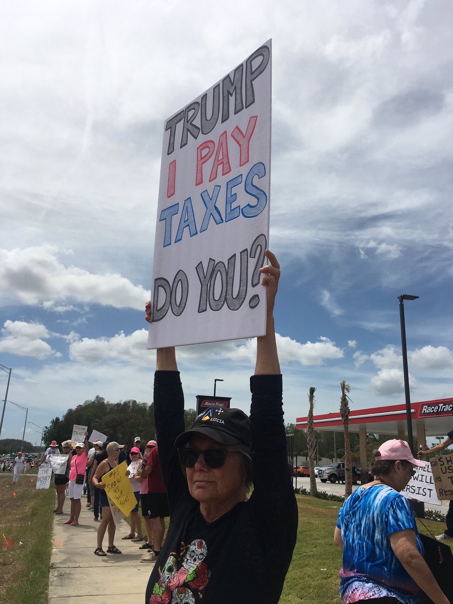 JulieDeichman's tweet photo. @RepGusBilirakis just stopping by to say hi. #ReleaseYourTaxes https://t.co/KELNJZiWRA