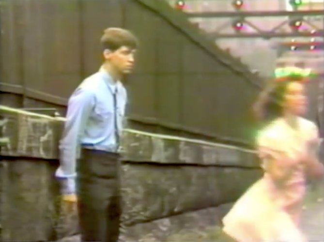 _CosmicCourier's tweet photo. CRASH COURSE IN SCIENCE 
Cardboard Lamb [MV]（1981） 
https://t.co/Cig8eiY4ot 

#CrashCourseInScience 
#US #minimalwave #newwave #synthpop https://t.co/r8jk2edRyR