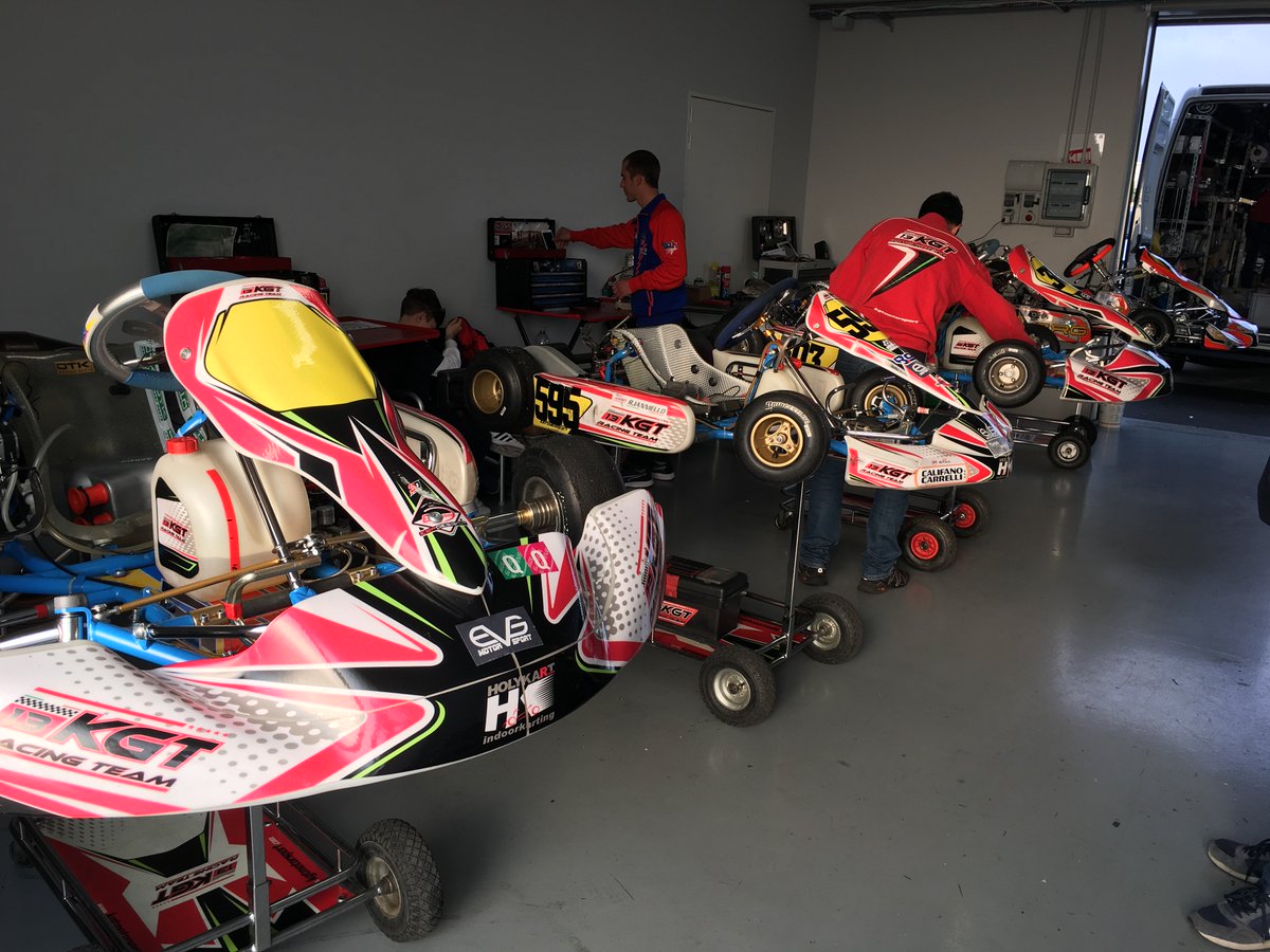 EVG_MotorSport's tweet photo. 4° tappa della Rok Cup Area Nord ad Adria con il @KGTMotorsport ! Tanto entusiasmo e tanta energia! #rokcup #adria https://t.co/uYiQjs21bg