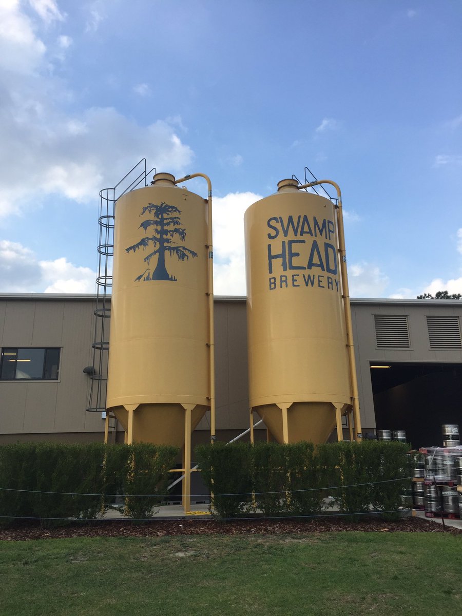 BatConservancy's tweet photo. Cash me at #TreeFest2017, #howboutdat? But seriously, help us plant trees just by drinking a wide variety of beers!  https://t.co/bCMSJE7BoH https://t.co/JpzV8U7MdU