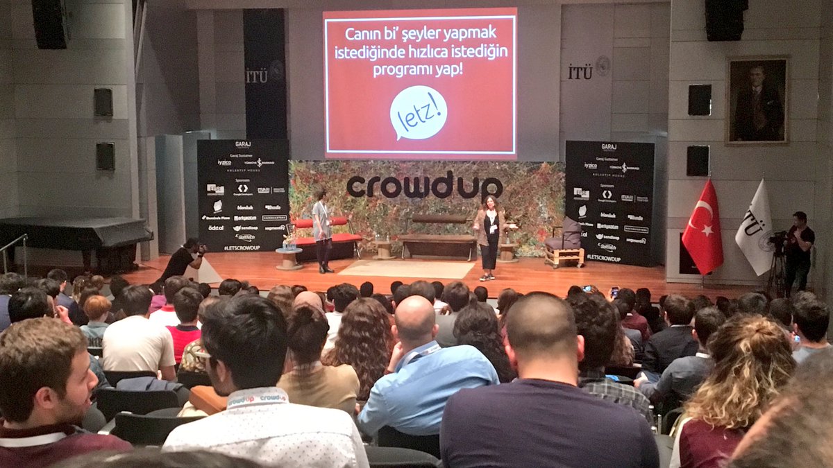 sucool's tweet photo. #letscrowdup startup sunumlarının ilk yarısında sahne alan girişimler: @blindid, @fithleticapp, @givin_app, @letz_app, @LocalGuddy. 👊👊👊👊👊 https://t.co/hSHlDJB05Q