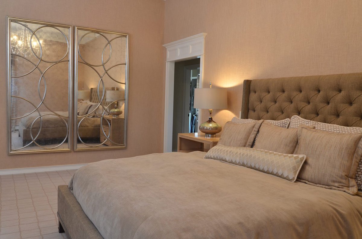 White House offers an exceptional accessorizing service to help you complete your room. Contact us! whdesignsforlife.com/contact/