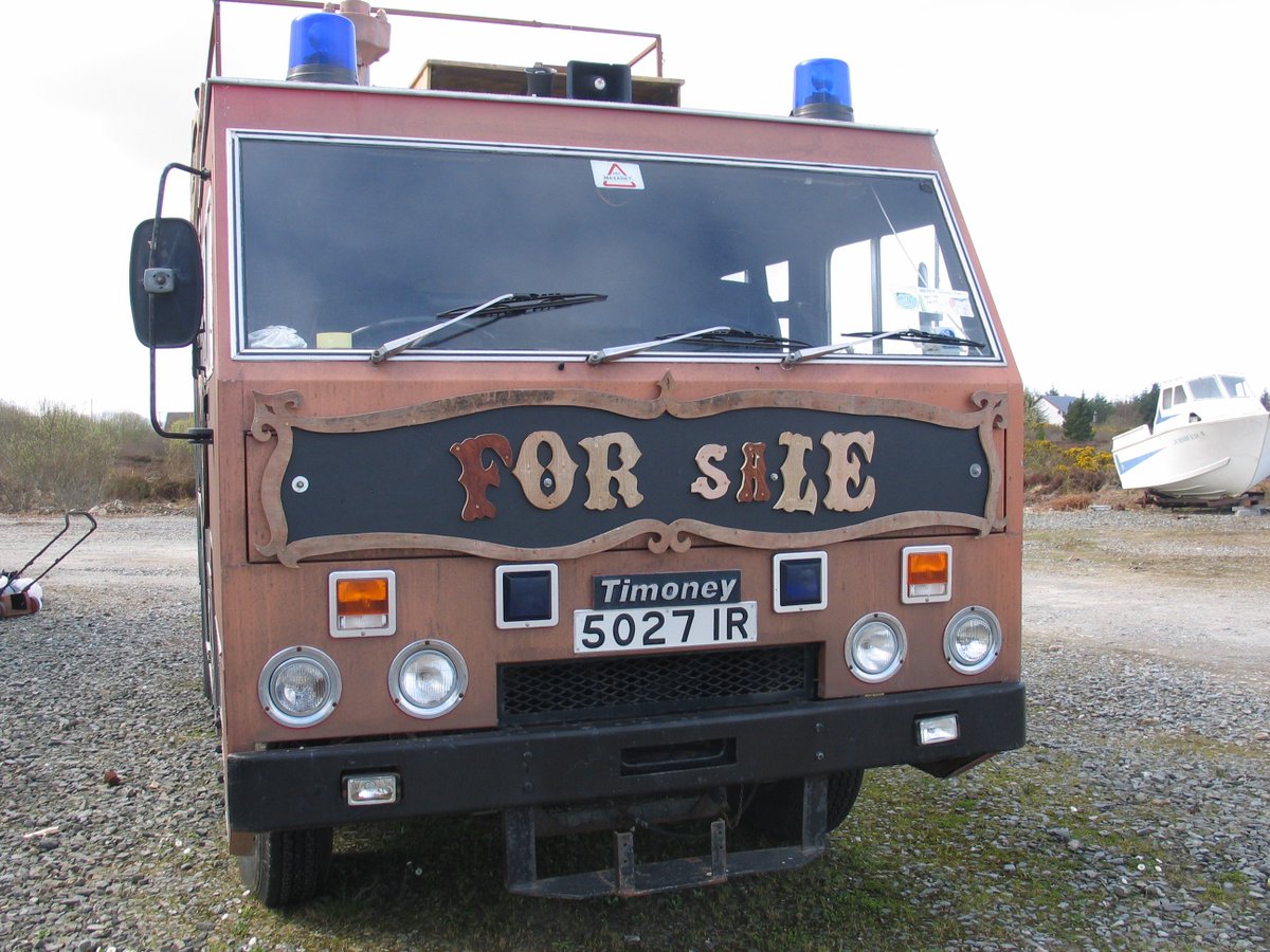 InishCarnival's tweet photo. FIRE ENGINE FOR SALE, €3000 - Can be seen driving in Carndonagh Easter Parade this Monday 3pm. Contact 0876836478. https://t.co/W16vvHkBPg