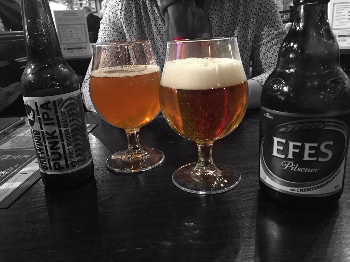 PrestWhite's tweet photo. We're off on a pub/bar tram trail from Bury to Manchester. Stopping each tramstop and checking out the ale and venues nearest the stops. https://t.co/Fu2tE1kO0O
