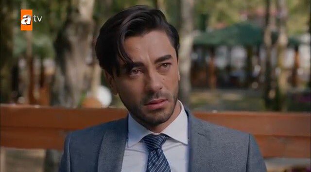 Gkhanalkann1's tweet photo. Oy kiyamam nasil bakiyor #GökhanAlkan 
#YigitBalci 🙈 https://t.co/i2umKvaX3x