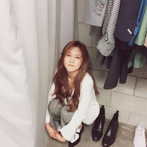 kgirlsbsoft's tweet photo. dayoung ♡ wjsn https://t.co/g5WoR8nI0E
