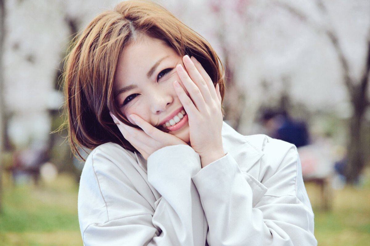 Anne_onstage's tweet photo. Nikonにする？Canonにする？
それともワタシ？

model : あんり https://t.co/7uDRnBi4S5