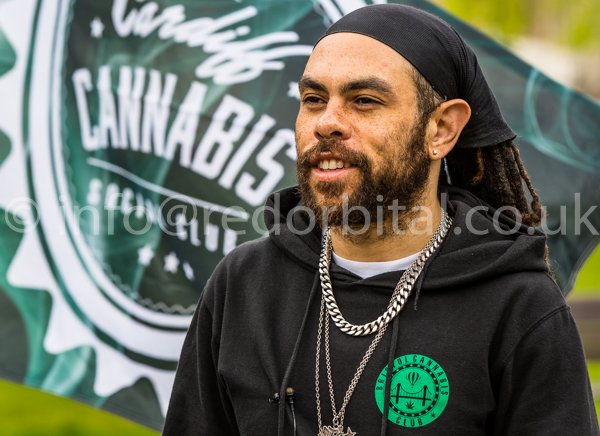 Cannabis legalisation campaigners march in Bristol (photos) goo.gl/VaDBHV #Bristol  #420