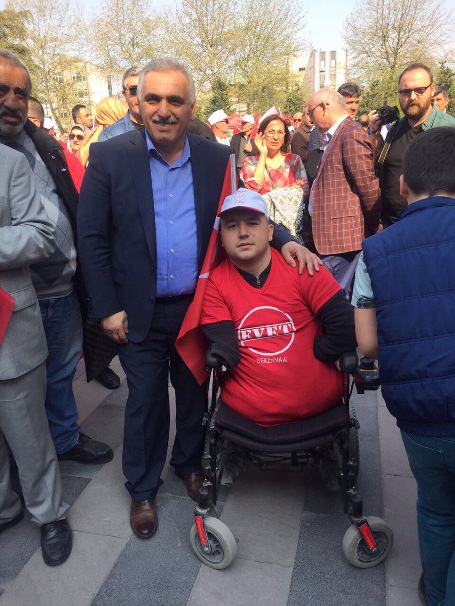 aliinci_54's tweet photo. #TekYürekEvetSakarya sevgi yürüyüşüne katıldık. Coşku muazzamdı, Sakarya her zaman farkını ortaya koyuyor. https://t.co/EpEBvV5egD
