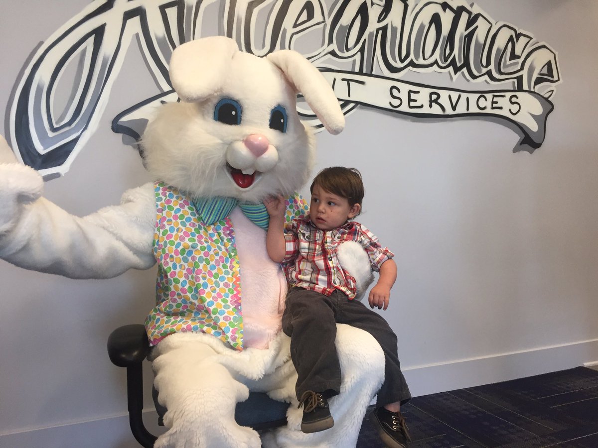 AllegianceMS's tweet photo. The Easter Bunny made a stop at @AllegianceMS today! #HopHopHooray! #EasterBunny https://t.co/898FBOwjBB