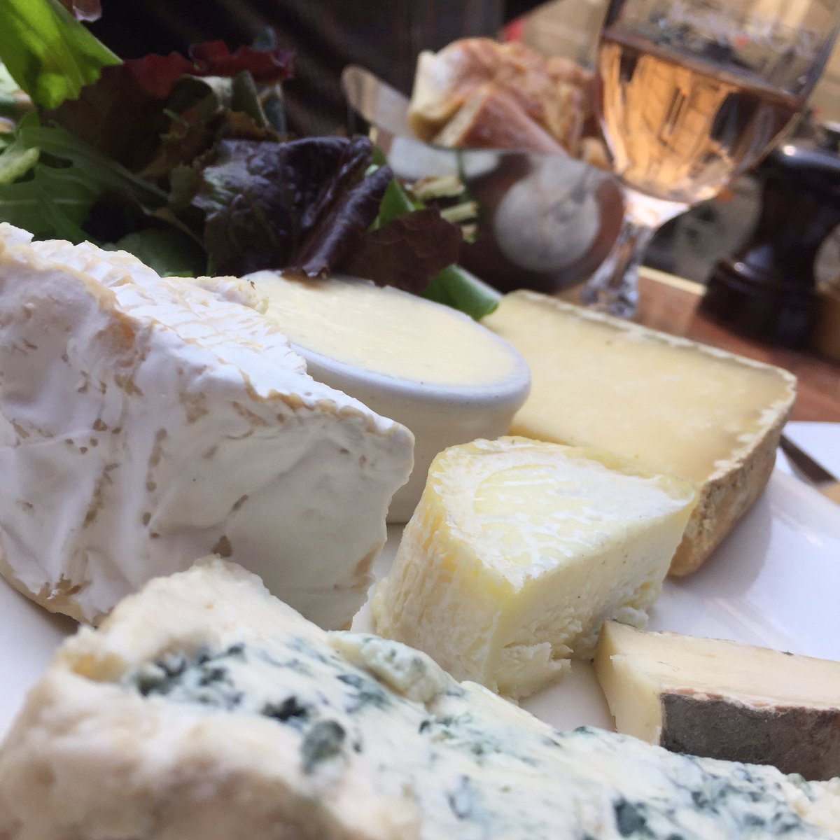 Cheese Centric tweet media