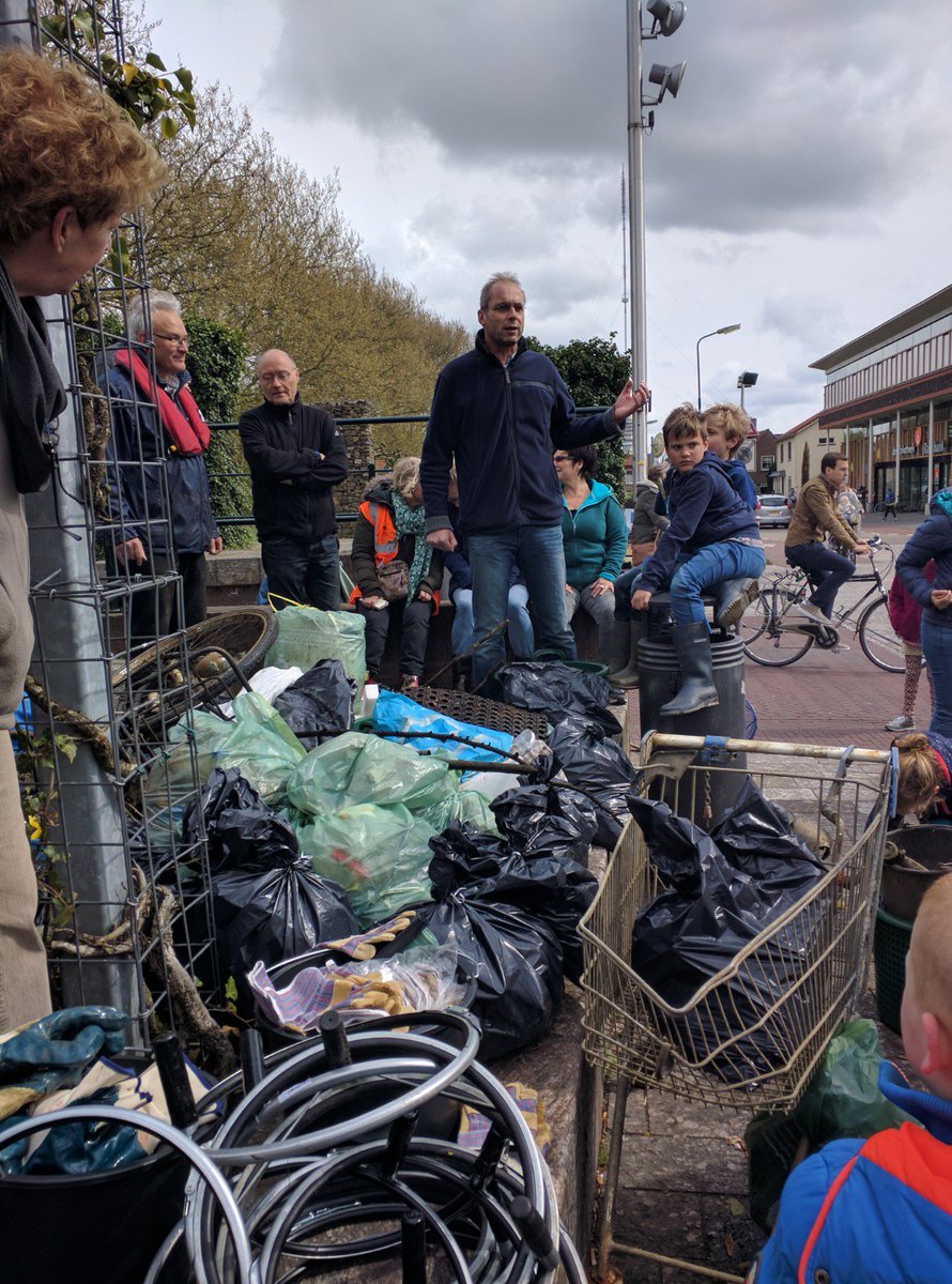 Wat een goede actie, die plastic soep opruimmiddag in #ijsselstein Heel veel dank aan al die burgers die hebben opgeruimd!