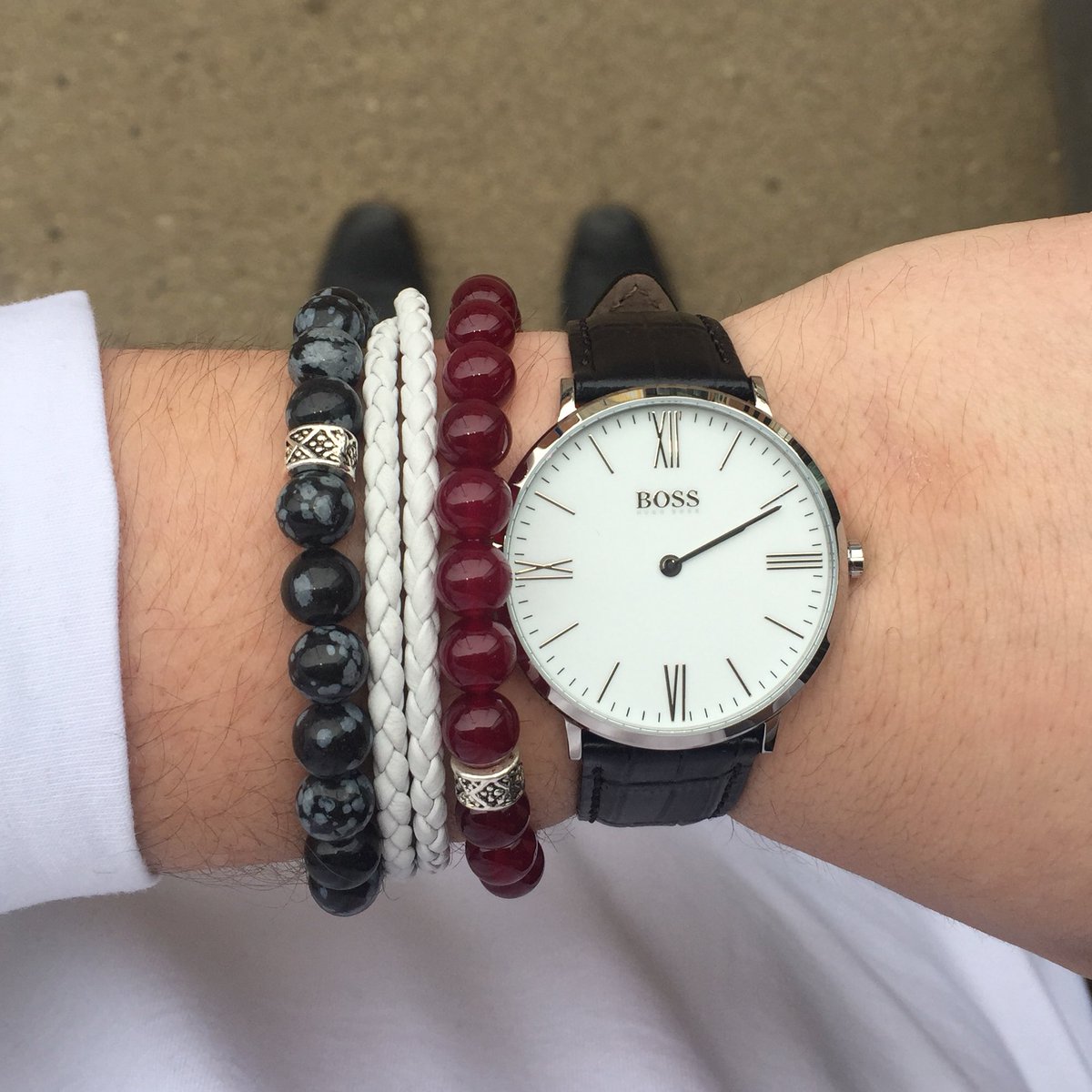 milanoformen's tweet photo. Accessories are key #makeaccesoriesgreatagain #bebold #mensfashion #mensbracelets #menswear #lookyourbest  #timepiece #spicy #standout https://t.co/W7EpIzbMlY