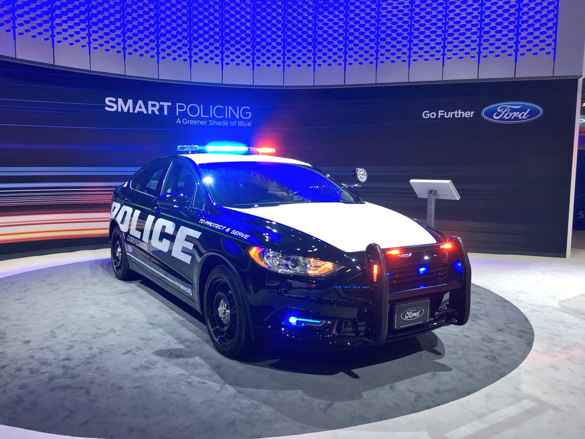 Ford_NanetteM's tweet photo. Come see the Ford Police Responder Hybrid Sedan at the @NYAutoShow!! #FordNYIAS #NYIAS #PoliceResponder #hybrid https://t.co/Bsm384zoTe