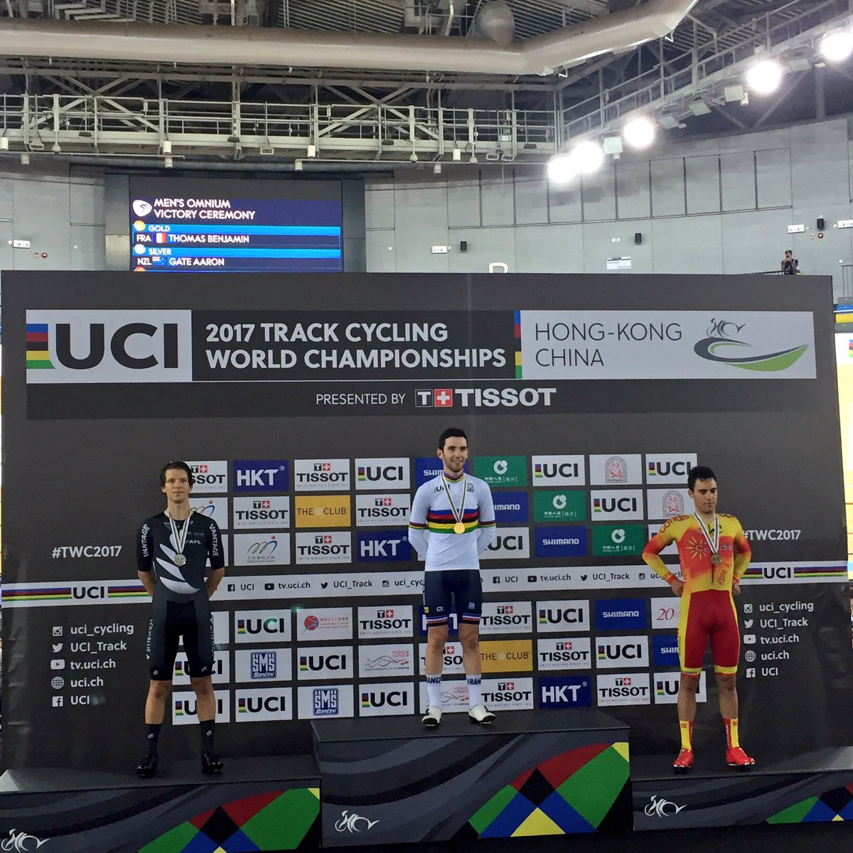 UCI_Track's tweet photo. Men's Omnium Podium🌈
🥇@Ben__Thomas_ 🇫🇷
🥈 @aarongate 🇳🇿 
🥉@alberttorresb 🇪🇸 
#TWC2017 https://t.co/y3oDPmGdii