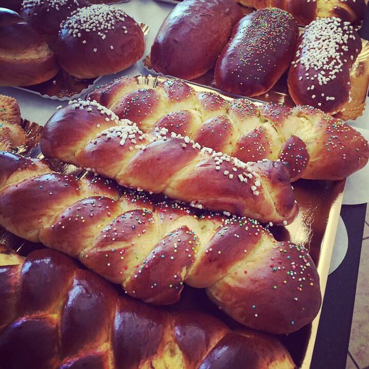 annalolanardi's tweet photo. Buona Pasqua!
#Calabriaworld #cuzzupe #panificio54 https://t.co/tnwrlFW52A