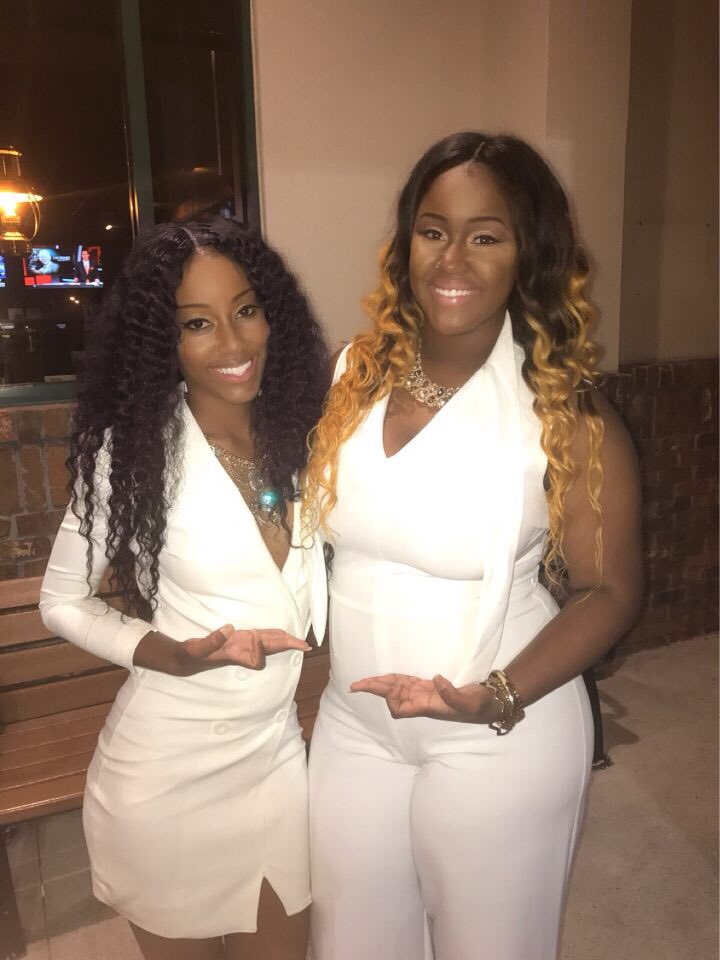 tierrvnicole19's tweet image. My Mama 🐻 &amp;amp; Auntie 🐻 is finer then your DP &amp;amp; ADP 🤷🏾‍♀️ GSS does it better 🐻❤️ #WeeOop