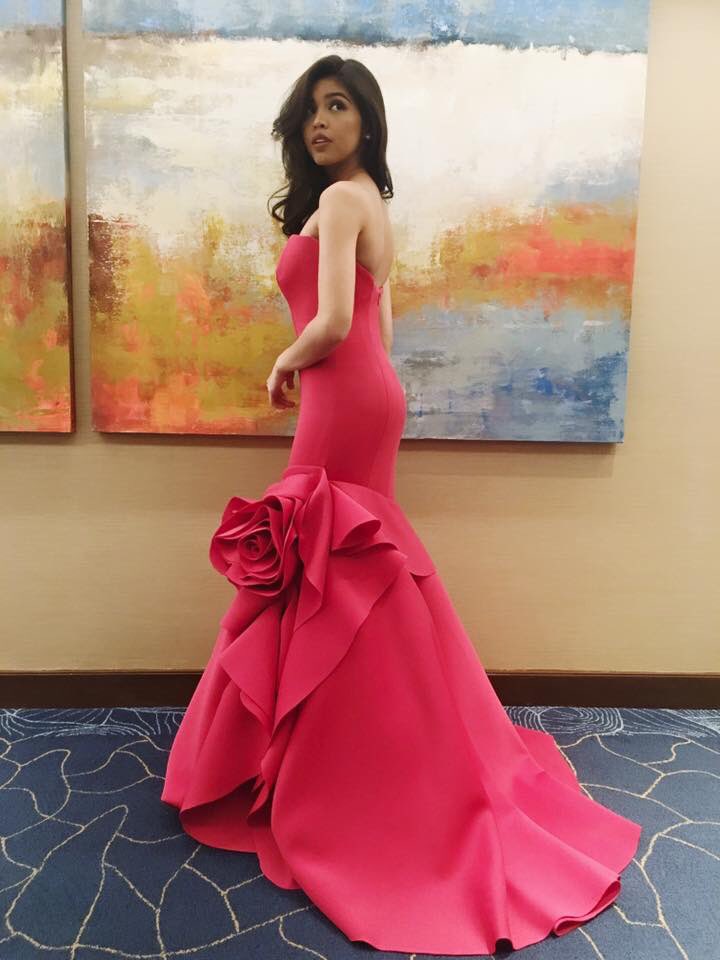 Glynnchen's tweet photo. ctto
Once there was a girl, who used to just dream. She's now living her dreams 

#ALDUBHolySaturday #ALDUBBlackSaturday https://t.co/F8tuvlNaO2
