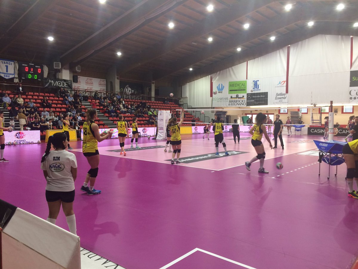 SoloVolley_RBL's tweet photo. #SabGrimaLegnano vs. #GolemPalmi #SoloVolley c'è #BustoSportMagazine c'è #BistoLive #ForzaSab #ForzaAquile #VolAconleAquile https://t.co/uMgIPRBdSJ