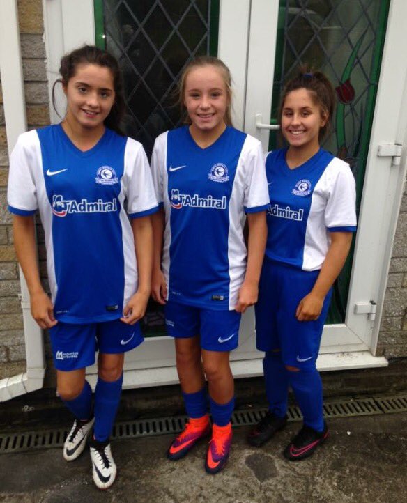 lizzybar73's tweet photo. End of an era...the last junior U16s league game together for these 3 sisters tomorrow @DafenLadiesAFC1 #Bardsleys ⚽️⚽️⚽️ https://t.co/fb83aTlyib