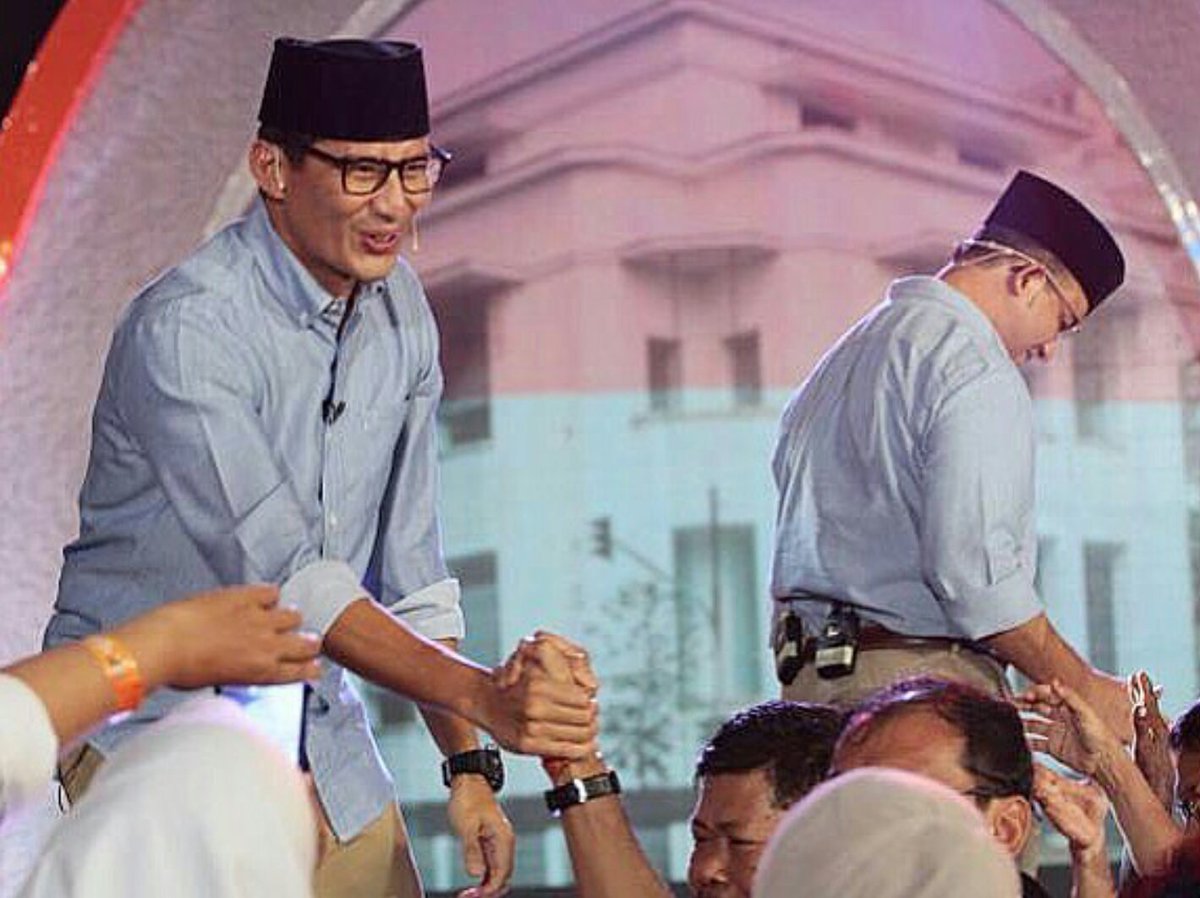 sandiuno's tweet photo. Setahun lebih mengelilingi Jakarta mnjadi perjalanan spiritual bagi saya. Terima kasih utk semua teman-teman yg sdh ikut dlm perjuangan ini. https://t.co/HpRAuwOkGP