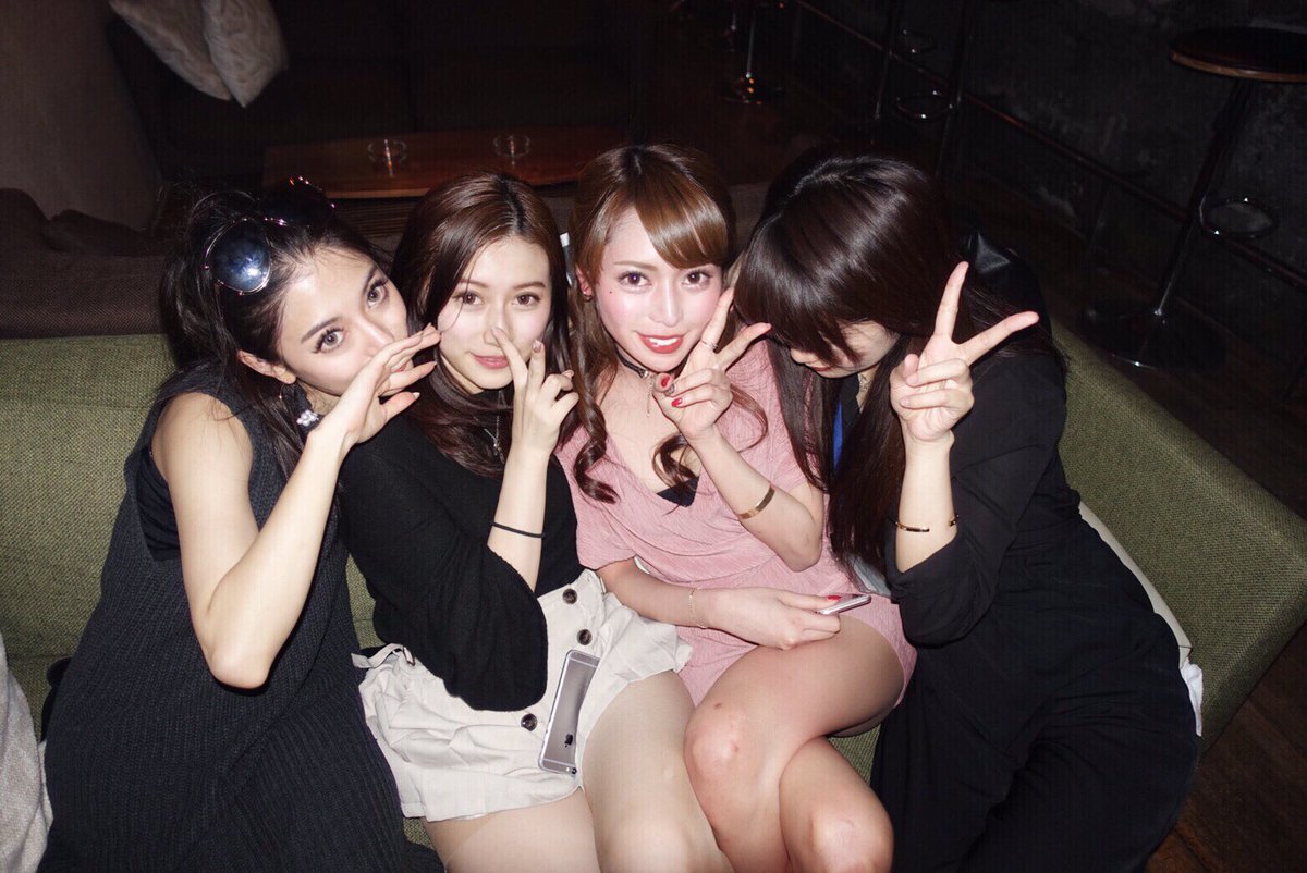 あすかさんラストDAY！最初ちょっと新歓いって夜までずっと一緒にいれてよかった👩‍❤️‍💋‍👩
またすぐ帰ってきますように！ https://t.co/3yQqpMESTd