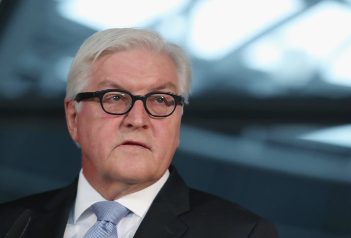 Germany’s Steinmeier warns French voters against Le Pen politi.co/2ohThBB