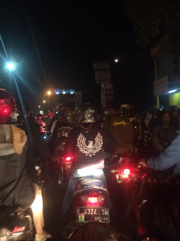 Sehabis konser yang berlangsung di kodim 0607 Sukabumi, MACETNYA JUARAAAAAA !!!! 👏🏻 @SukabumiToday