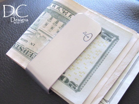 DameCreation's tweet photo. Golf Money Clip - Silver Money Clips - Stamped Accessories - Golf… https://t.co/WM0jz0v6ve #etsychaching #WalletClip https://t.co/FB7hq6kNdc
