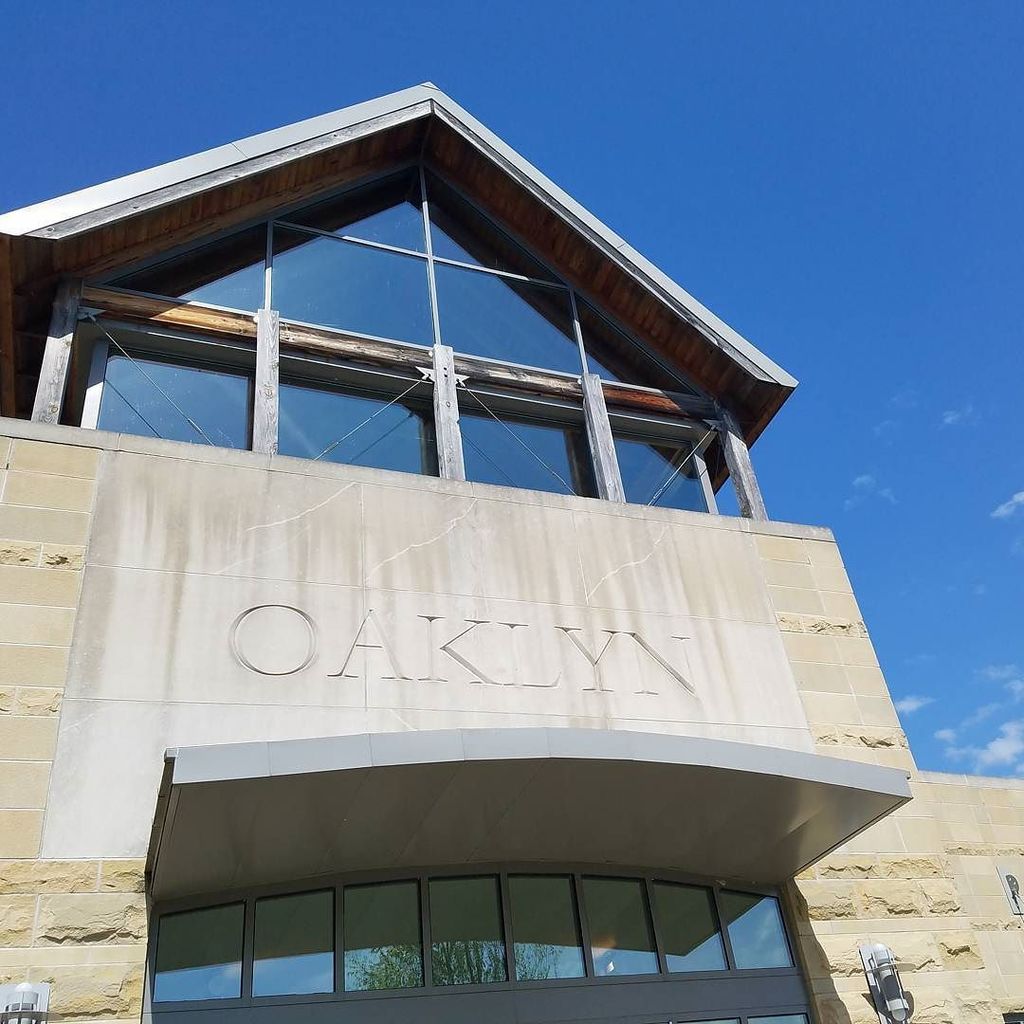 DanaMNelson's tweet photo. Love this place.  My favorite @evplibrary #architecture #Evansville  #GeekTheLibrary https://t.co/Bqaia57jQE https://t.co/BZvuVVtsWz