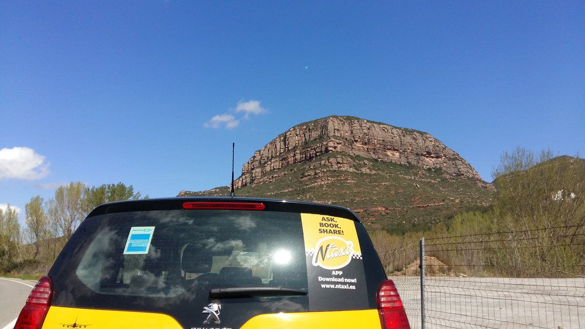 Elite_TaxiBcn's tweet photo. Desplázate en #taxi con nuestra #APP para ver el partido @FCBarcelona - @RealSociedad que se juega hoy en el estadio #CampNou #FCBReal https://t.co/uyDLZBvmNP