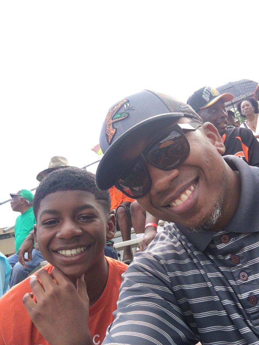 cmholloman2's tweet photo. FAMU double header. @FAMU_1887 @FAMUAthletics #strikeandstrikeagain https://t.co/CwrG7fc1XF