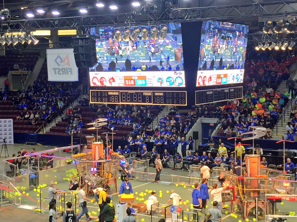 frc2706's tweet photo. These matches are extremely close and entertaining! Just look at those scores! #ONCMP https://t.co/JOv5BHObD6