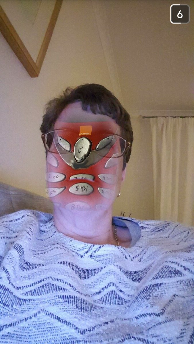 Spandogee's tweet image. My mum just discovered #Snapchat and somehow she face swapped with a Nokia 😂