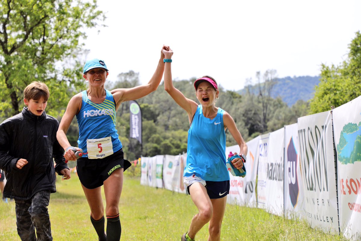 iRunFar's tweet photo. Kaci Lickteig (@NikeTrail) and Magda Boulet (@HokaOneOne), the last two Western States champs, tie for second in 7:33:04. #LS50 https://t.co/aMtfYvq9Cl