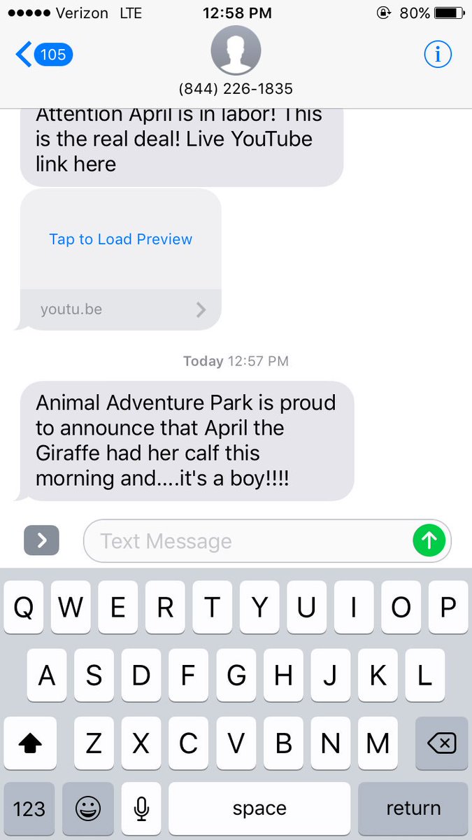 thecalebchin's tweet photo. #AprilTheGiraffe's baby is a boy! :'^) https://t.co/ufLUYMDKdZ